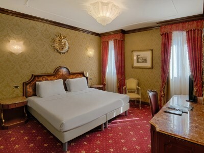 Hotel NH Venezia Santa Lucia