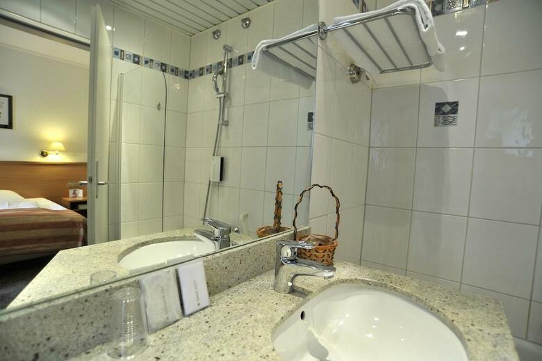 Hotel Golden Tulip Central Molitor