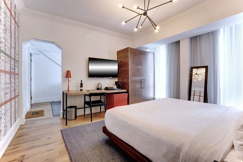 Walper Terrace Hotel