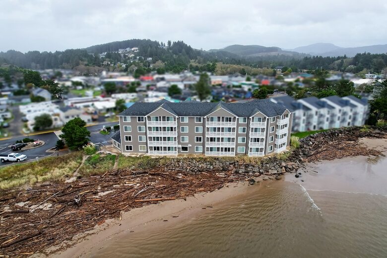 Hotel Siletz Bay Lodge