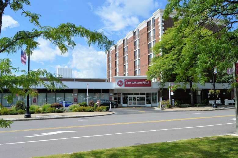 Best Western Genetti Hotel & Conference Center