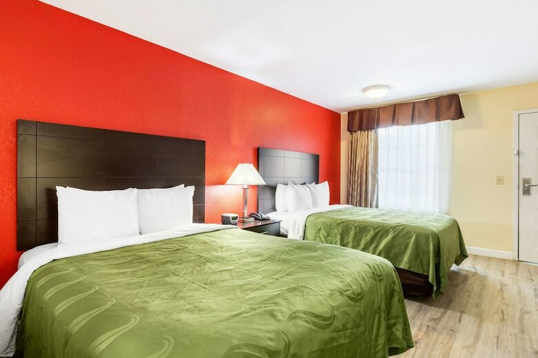 Motel Quality Inn & Suites