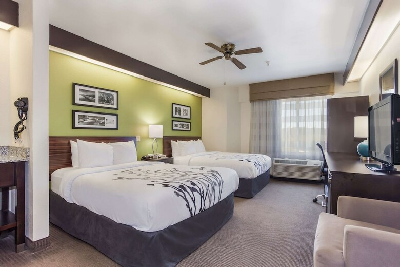 Hotel Sleep Inn At Harbour View