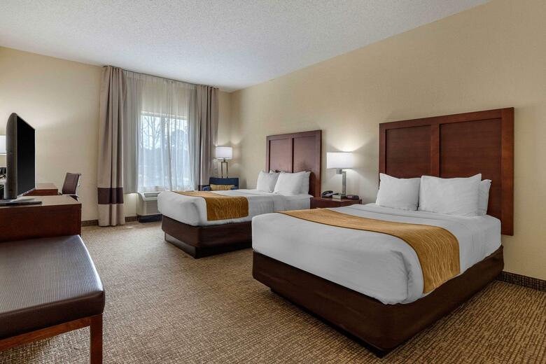 Hotel Comfort Inn & Suites