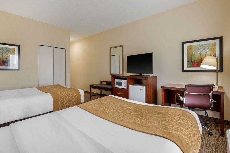 Hotel Comfort Inn & Suites