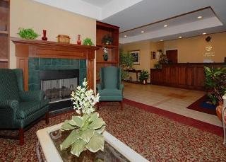 Hotel Comfort Inn And Suites