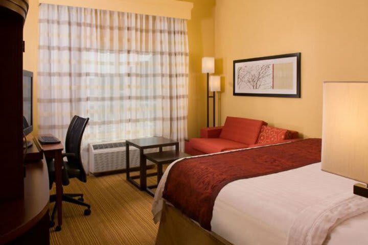 Hotel Courtyard Charleston Waterfront By Marriott