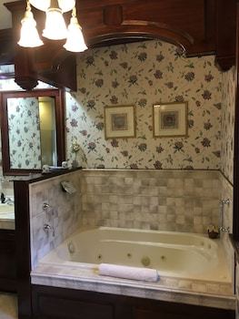 Bed & Breakfast 1868 Crosby House