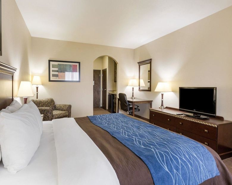 Hotel Comfort Inn And Suites Winnie