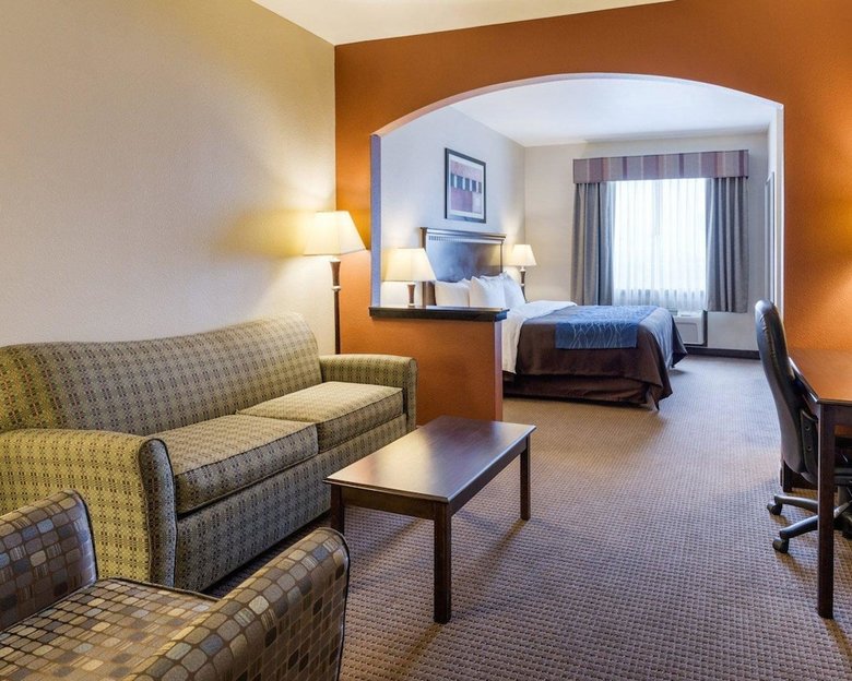 Hotel Comfort Inn And Suites Winnie