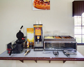 Hotel Quality Inn & Suites