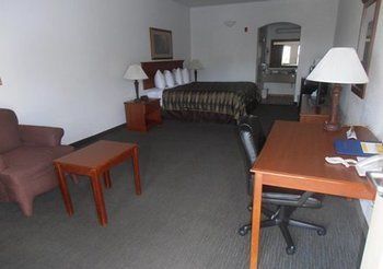 Hotel Quality Inn & Suites