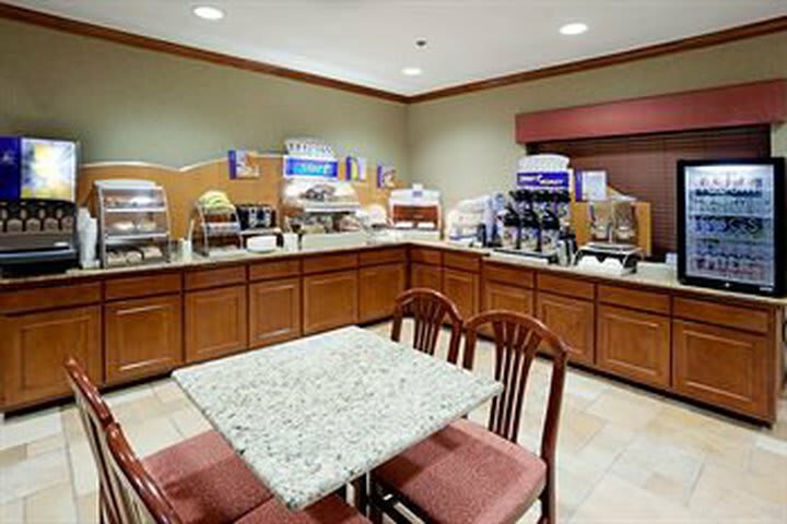 Holiday Inn Express Hotel & Suites Cedar Park