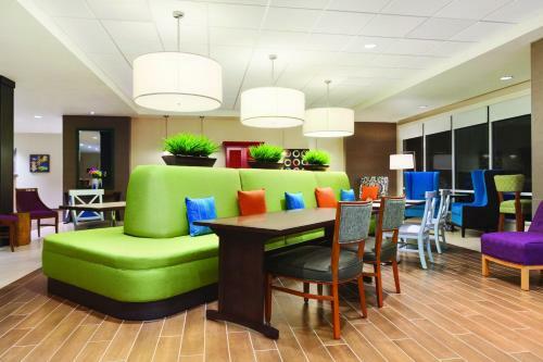 Hotel Home2 Suites By Hilton San Angelo