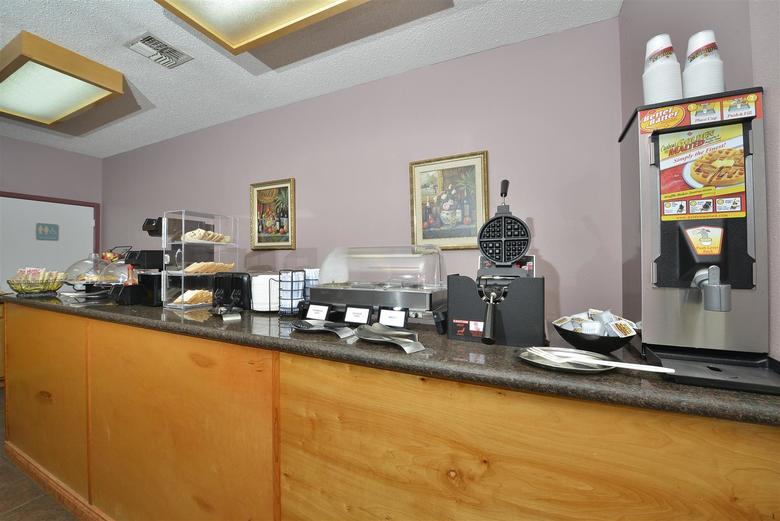 Hotel Best Western Naval Station Inn