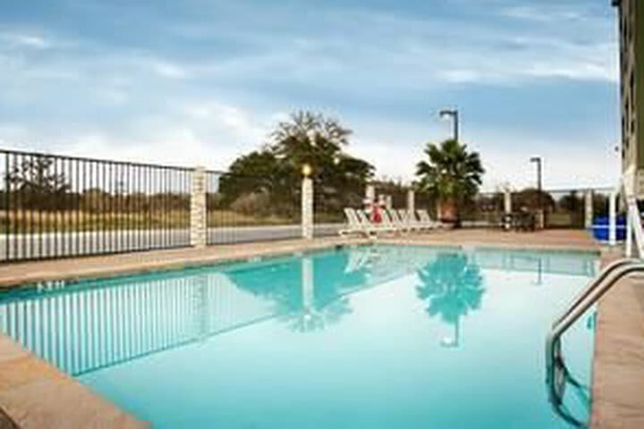Hotel Best Western Plus La Grange Inn & Suites