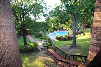 Magnuson Grand Hotel And Conference Center Tyler