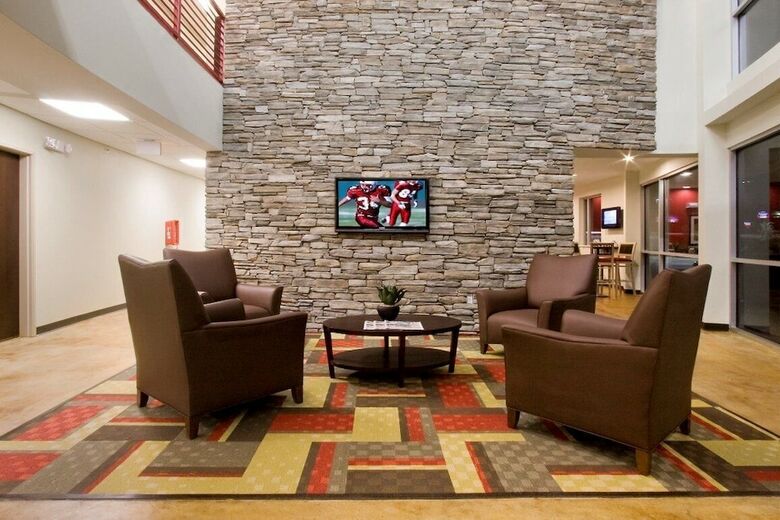 Hotel Red Roof Inn & Suites Beaumont