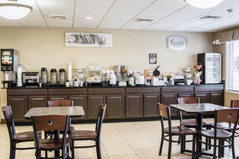 Hostal Sleep Inn And Suites