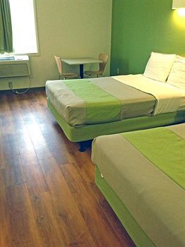 Motel 6 Pittsburgh Airport