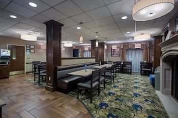 Hotel Holiday Inn Express Meadville (i-79 Exit 147a)
