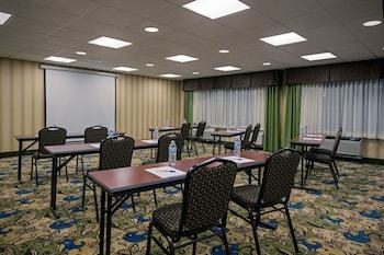 Hotel Holiday Inn Express Meadville (i-79 Exit 147a)
