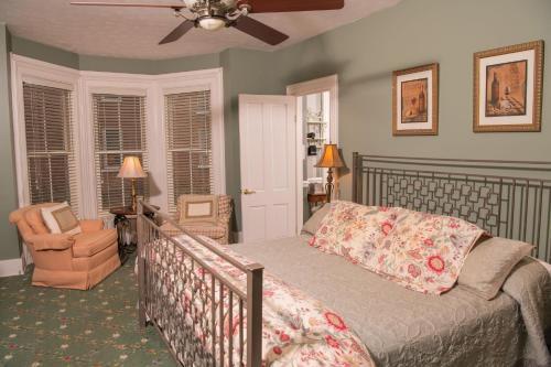 Grape Arbor Bed And Breakfast
