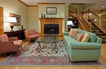 Hotel Country Inn & Suites Watertown
