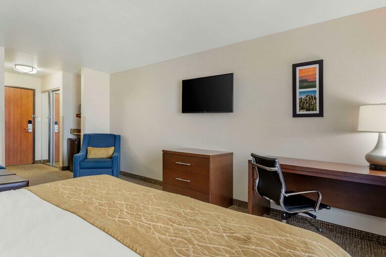 Hotel Comfort Inn And Suites