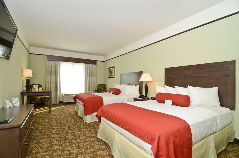 Hotel Best Western Plus Emory At Lake Fork Inn & Suites