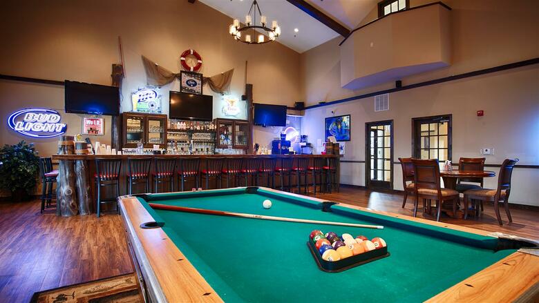 Hotel Best Western Plus Emory At Lake Fork Inn & Suites