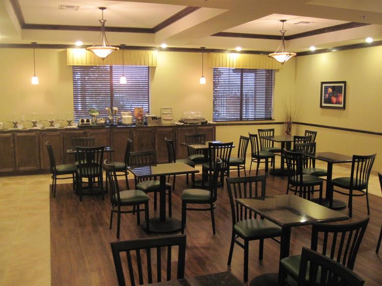 Hotel Best Western Plus Emory At Lake Fork Inn & Suites