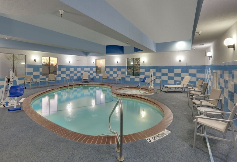 Hotel Holiday Inn Express & Suites Denton Unt- Twu