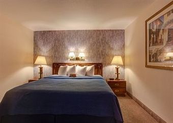Hotel Quality Inn & Suites