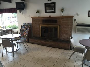 Motel Rodeway Inn & Suites
