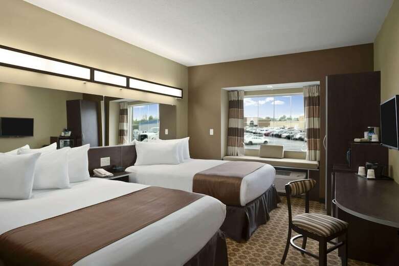 Hotel Microtel Inn & Suites By Wyndham Fairmont