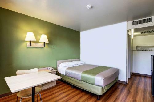 Motel 6 Salt Lake City South - Midvale