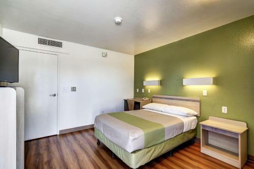 Motel 6 Salt Lake City South - Midvale