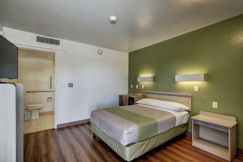 Motel 6 Salt Lake City South - Midvale