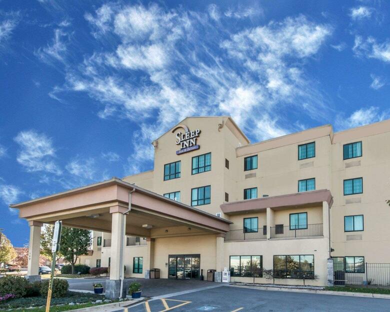 Hotel Sleep Inn & Suites