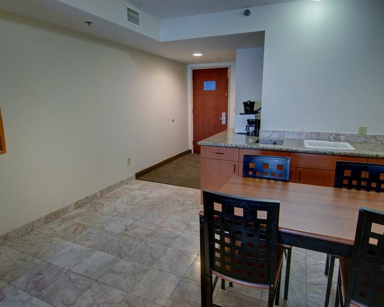 Hotel Sleep Inn & Suites