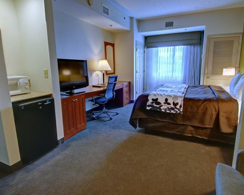 Hotel Sleep Inn & Suites