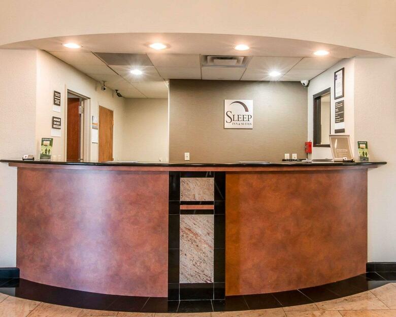 Hotel Sleep Inn & Suites