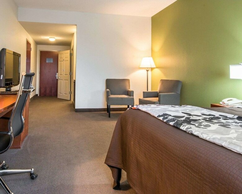 Hotel Sleep Inn & Suites