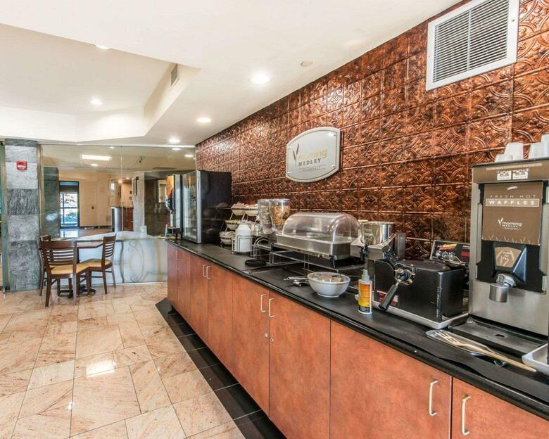 Hotel Sleep Inn & Suites