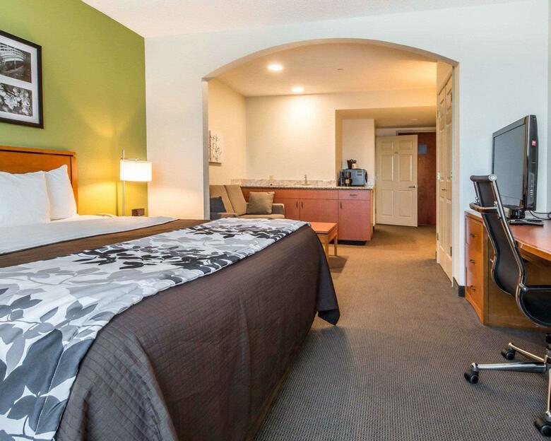 Hotel Sleep Inn & Suites