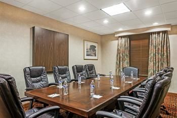 Hotel Wingate By Wyndham Winchester
