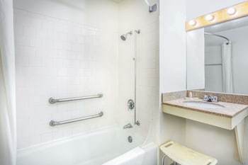 Hotel Super 8 Richmond Broad St Va