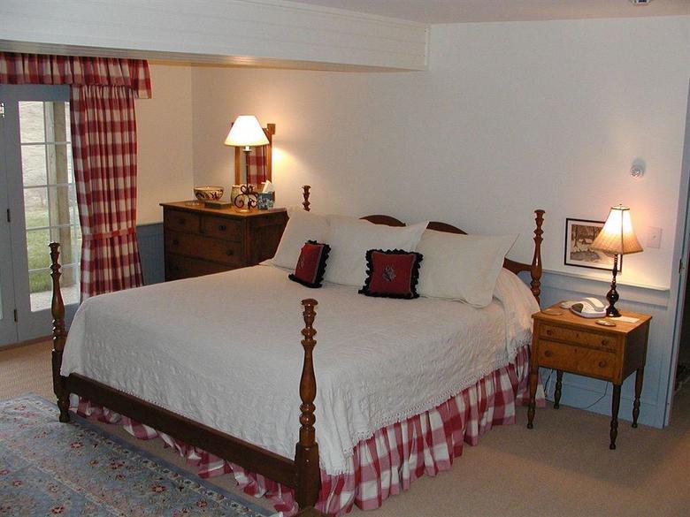 Bed & Breakfast Inn At Old Virginia
