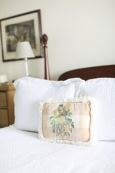 Bed & Breakfast Inn At Old Virginia